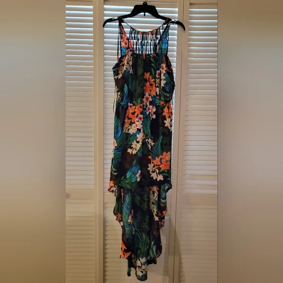 Candies Floral Hi-lo Romper - Picture 3 of 5